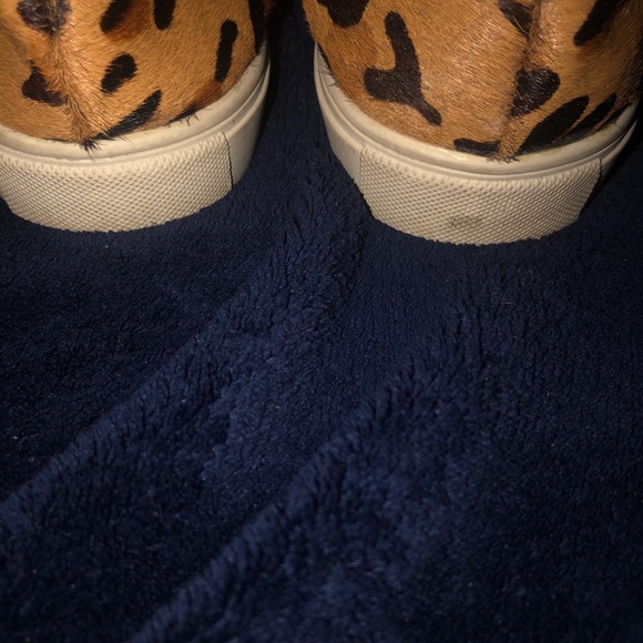 Women’s Steve Madden Calf Hair Slip Ons - Picture 4 of 8